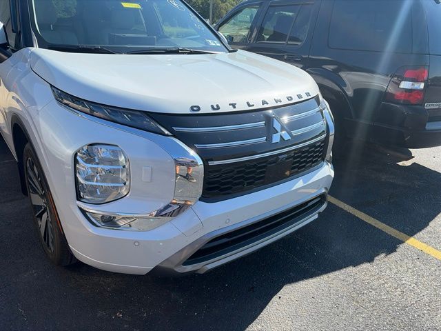 2026 Mitsubishi Outlander   at Auto Express Mitsubishi