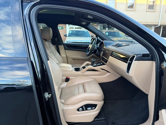 2019 Porsche Cayenne E-Hybrid