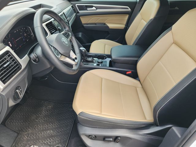 2022 Volkswagen Atlas Cross Sport 3.6L V6 SE w/Technology  at DeMontrond Auto Country