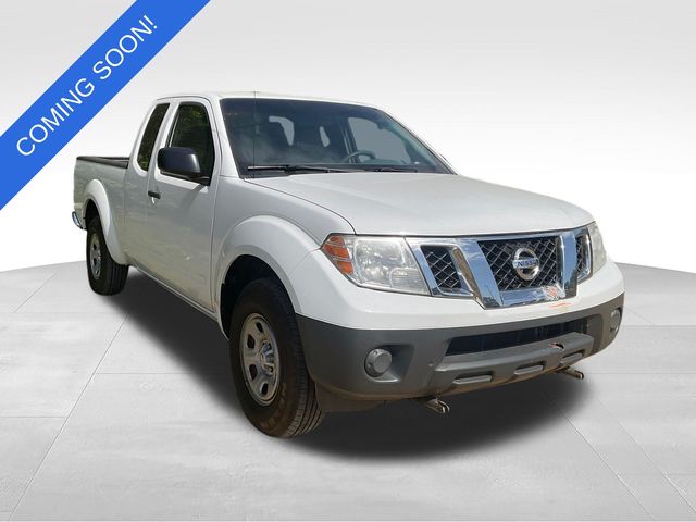 White (Fresh Powder) 2010 Nissan Frontier XE King Cab Pickup Truck 4X2 5-Speed Manual Overdrive