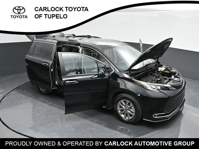 2022 Toyota Sienna XLE 51