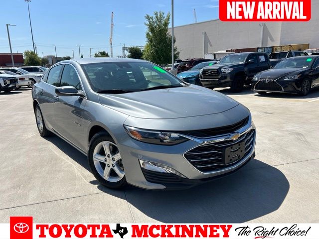 Sterling Gray Metallic 2024 Chevrolet Malibu Sedan Front-Wheel Drive Continuously Variable Transmission