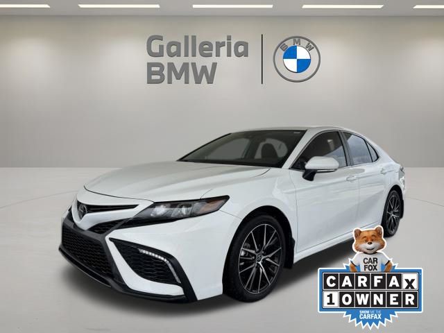 Ice Cap 2024 Toyota Camry Sedan Front-Wheel Drive 8-Speed Automatic