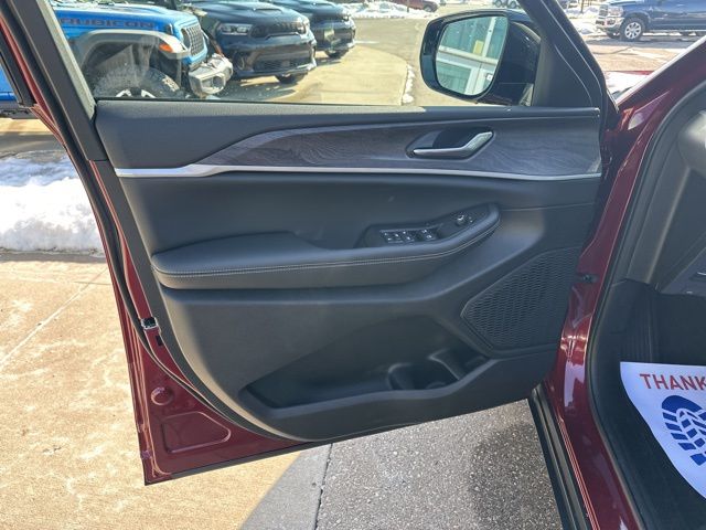 2026 Jeep Grand Cherokee L Laredo - Velvet Red Pearlcoat exterior view 19