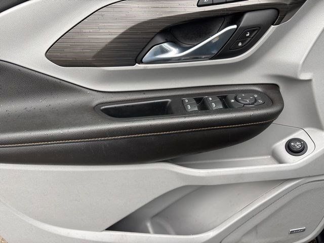 2020 GMC Terrain SLT photo