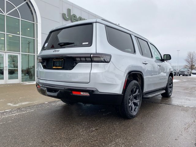 2026 Jeep Grand Wagoneer Limited - Silver Zynith exterior view 5