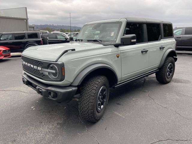 2022 Ford Bronco Badlands 8