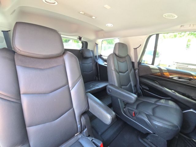 2019 Cadillac Escalade Luxury:44868B