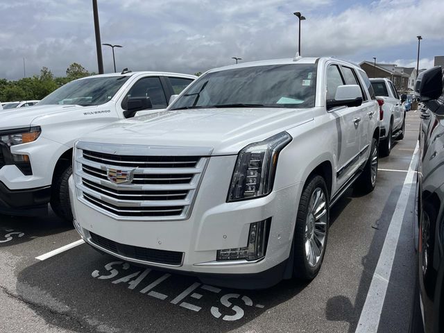 Crystal White Tricoat 2018 Cadillac Escalade SUV / Crossover Four-Wheel Drive 