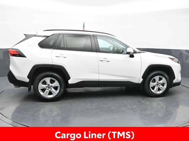 2021 Toyota RAV4 XLE 8