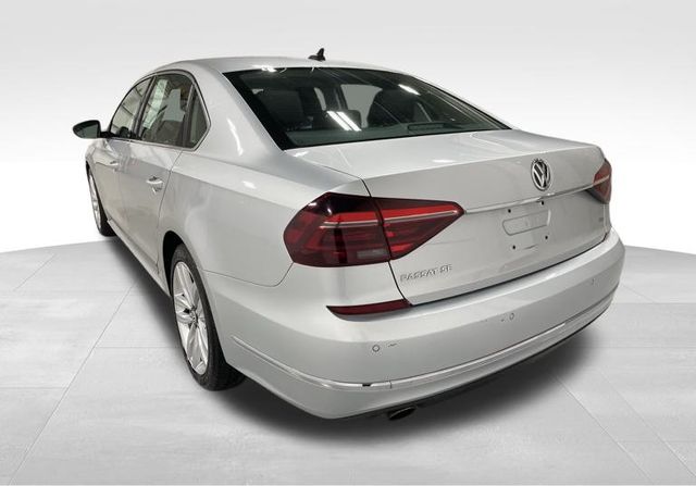 2017 Volkswagen Passat 1.8T SE photo