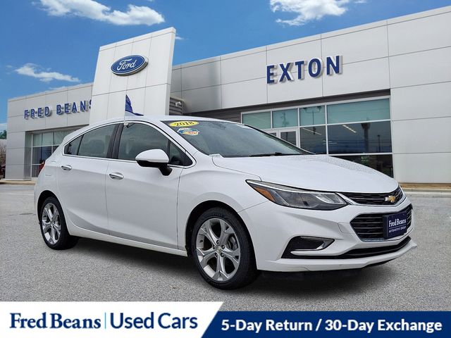 Summit White 2018 Chevrolet Cruze Hatchback Front-Wheel Drive 6-Speed Automatic