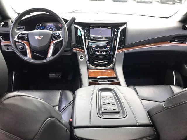 2017 Cadillac Escalade Luxury 21