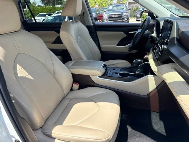 2021 Toyota Highlander - $30,088