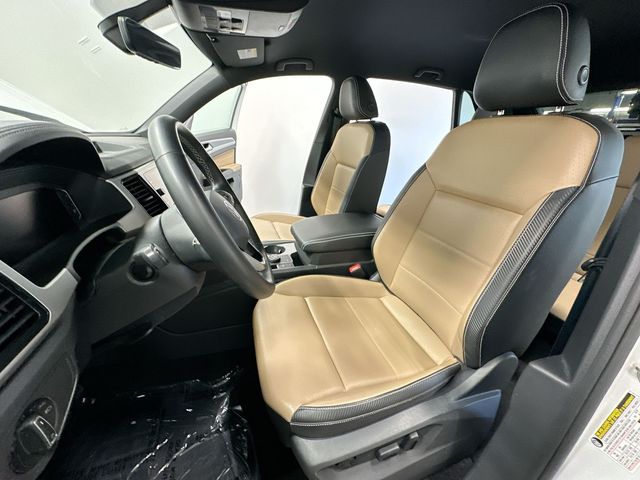 2023 Volkswagen Atlas Cross Sport 3.6L V6 SE w/Technology White at Sutliff Volkswagen