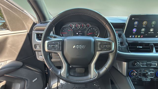 Used 2021 Gray Chevrolet Z71 image 12