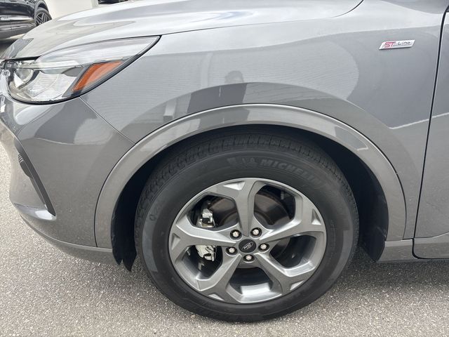Used 2023 Gray Ford ST-Line image 18