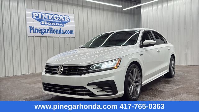 2018 Volkswagen Passat 2.0T R-Line FWD