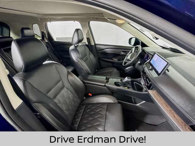 Used 2025 Nissan Rogue SUV