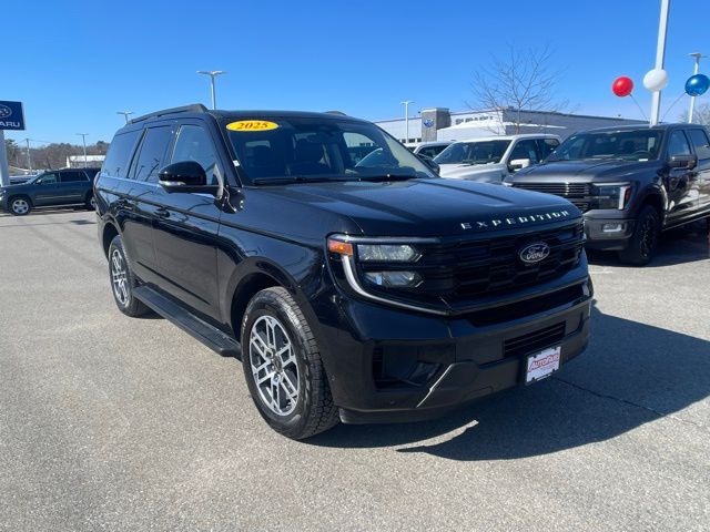 2025 Ford Expedition Active 4WD