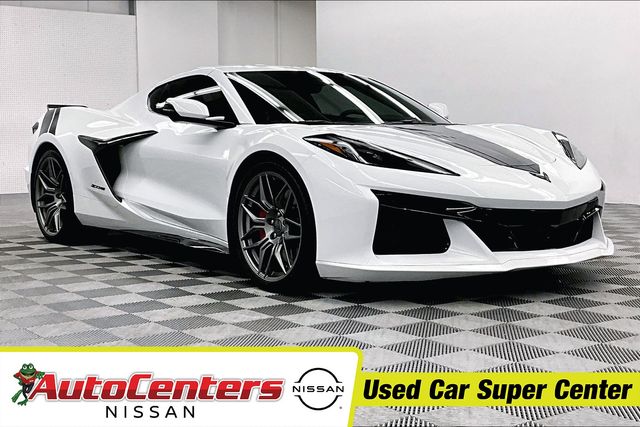 Arctic White 2025 Chevrolet Corvette Z06 2LZ Coupe RWD Coupe Rear-Wheel Drive 8-Speed Dual Clutch