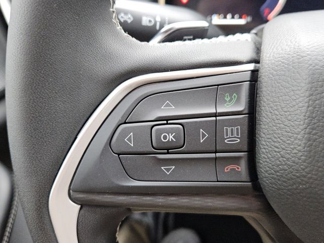 2026 Jeep Grand Cherokee L Laredo 4x4