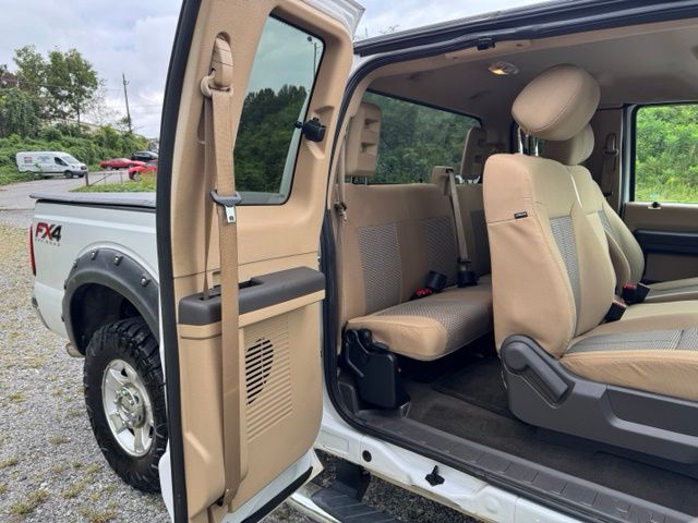 Used 2016 White Ford XLT image 14