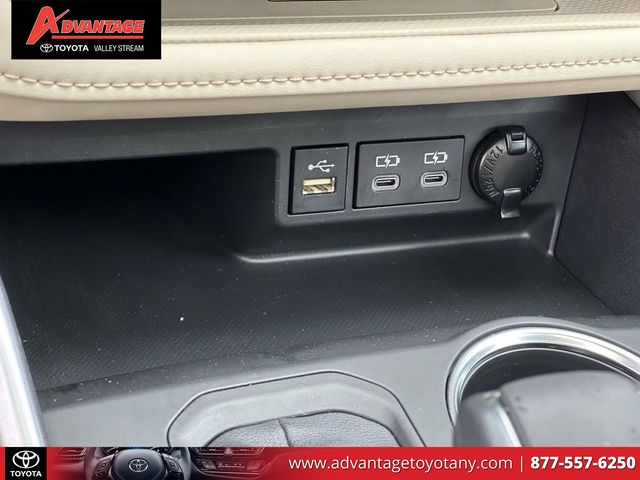 Used 2023 Toyota Highlander SUV