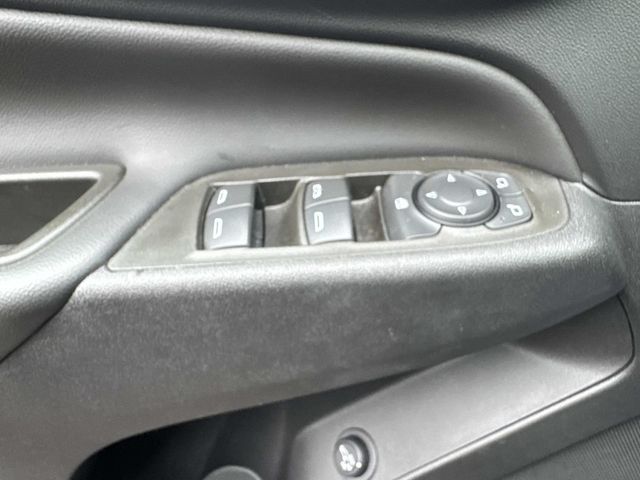 2024 Chevrolet Equinox - Image 21