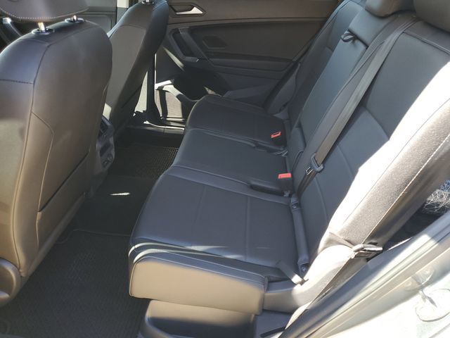 Used 2019  Volkswagen 2.0T SE image 26