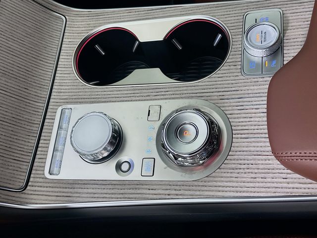 Thumbnail: 2026 Genesis GV80 - 15