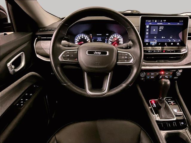 2022 Jeep Compass Latitude Black at Grove City Ford