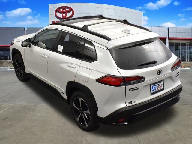 2024 Toyota Corolla Cross Hybrid XSE 42