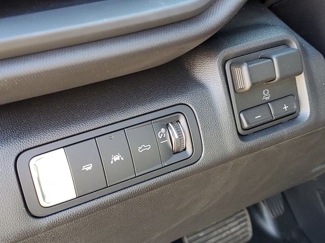 2026 Chevrolet Silverado EV Crew Cab AWD Pickup for sale #TU409427 - photo 7