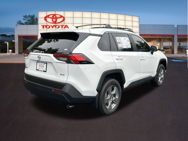 2024 Toyota RAV4 XLE 28