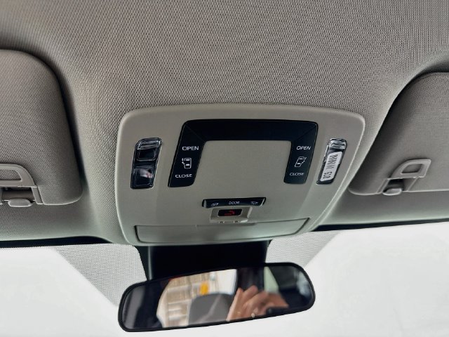 Used 2025 Toyota Sienna Van
