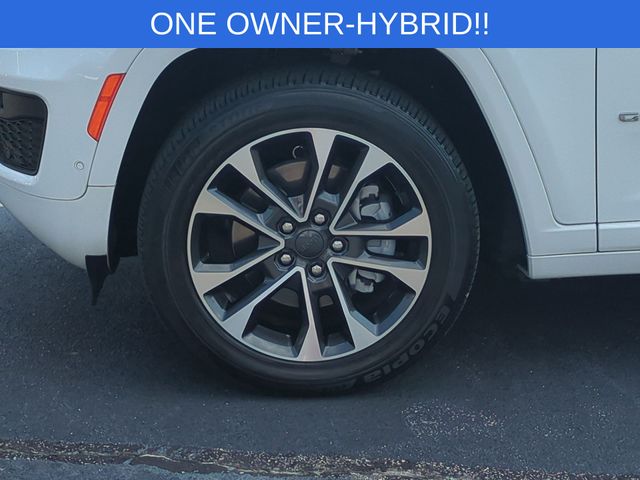 Used 2023 White Jeep Overland 4xe image 10