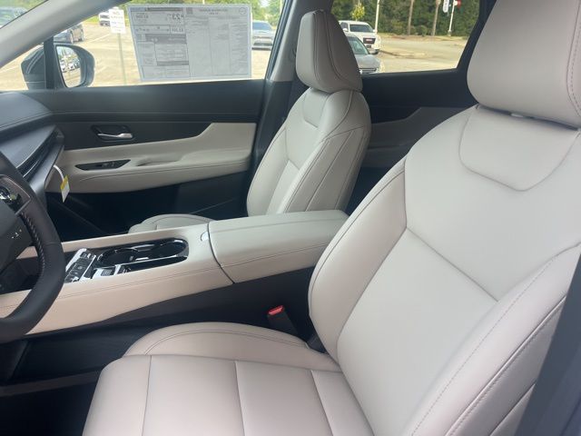 New 2025 White Nissan SV image 8