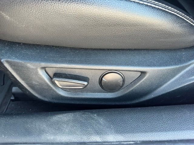 Used 2022 Red Ford EcoBoost Premium image 23