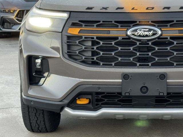 New 2026 Gray Ford Tremor image 6