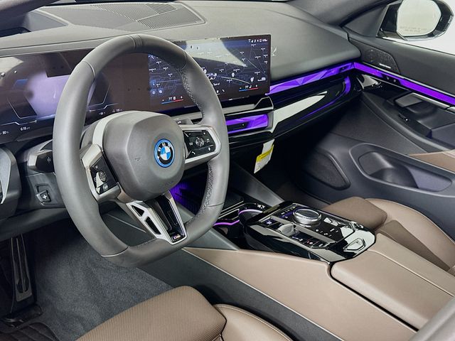 2025 BMW i5 xDrive40 9