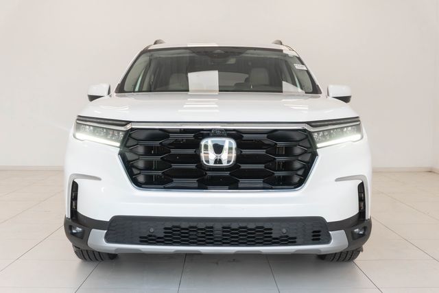 Used 2025 Honda Pilot SUV