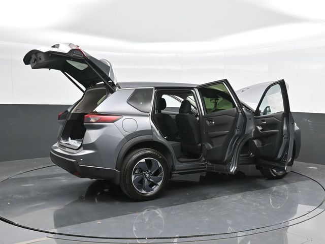 2024 Nissan Rogue SV 45