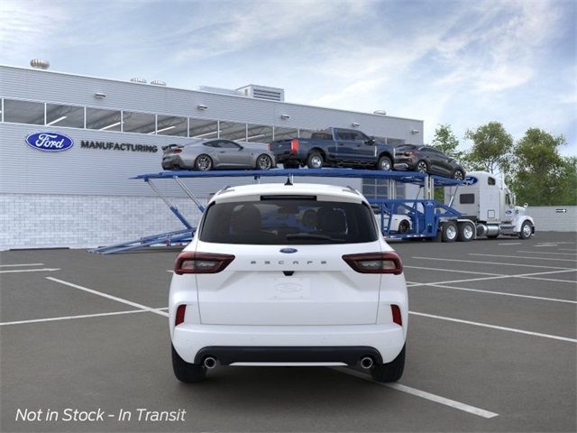 2024 Ford Escape ST-Line photo