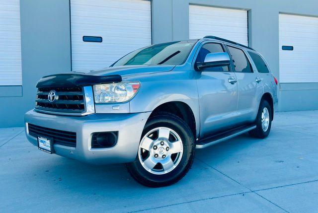 2008 Toyota Sequoia SR5 5.7L 4WD SUV / Crossover Four-Wheel Drive 6-Speed Automatic Overdrive