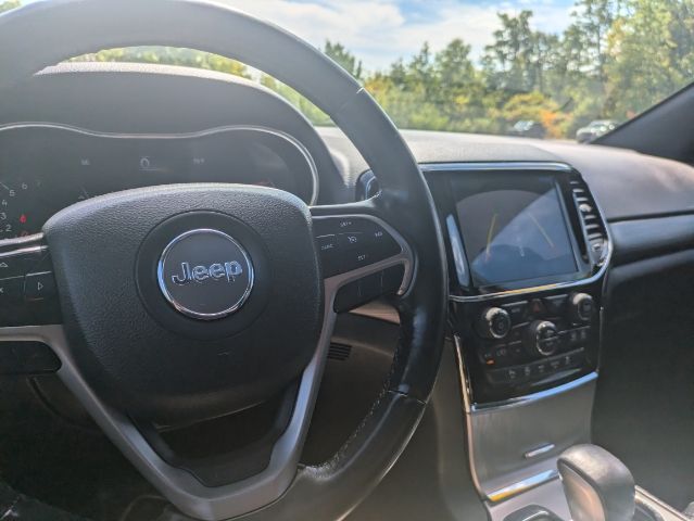 2021 Jeep Grand Cherokee Laredo X 30