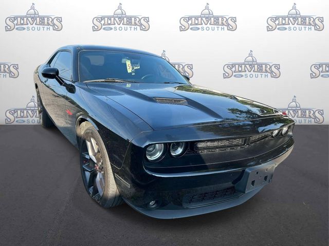  2021 Dodge Challenger SXT RWD   