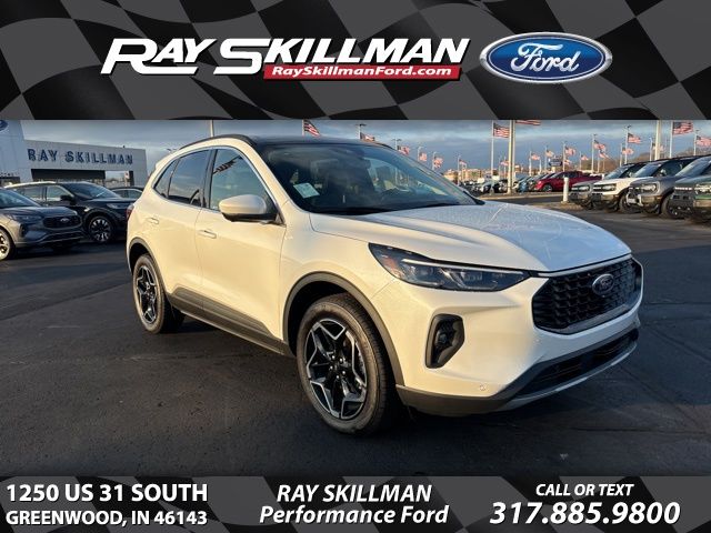 2026 Ford Escape Platinum AWD