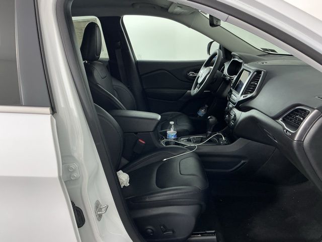 used 2022 Jeep Cherokee car, priced at $18,879