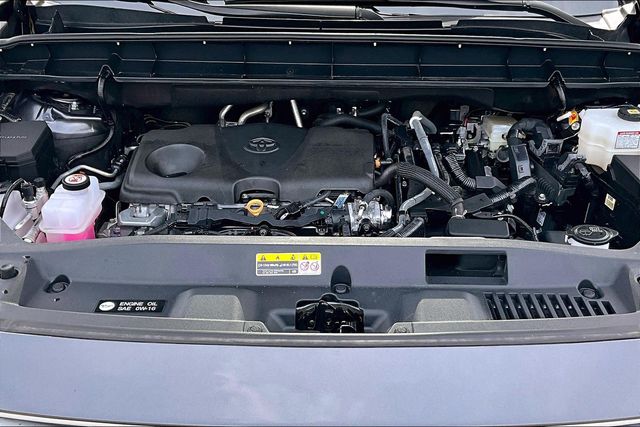 Used 2024 Toyota Highlander Hybrid XLE 4D Sport Utility